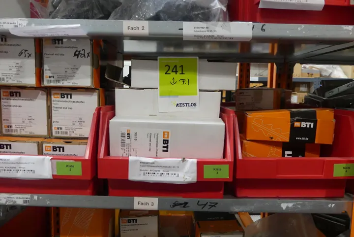Konvolut Befestigungsmaterial, BTI Toppro Schienenabschlussstopfen, diverse Umfang: Fachinhalt